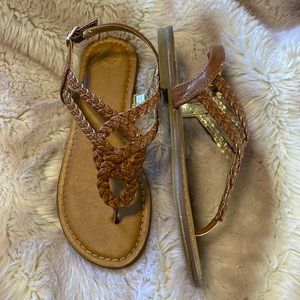 Like new girls sandals